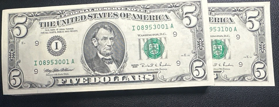 1995 $5 Minneapolis 100 Uncirculated Sequential Notes - Image 1 of 1