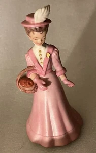 Figurine vintage Josef Originals California ~ mamma va a fare shopping (in rosa) - Foto 1 di 6