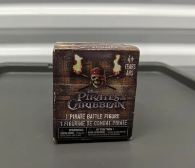 Disney Piratas del Caribe 1 Pirata Batalla Figura Caja Ciega Nuevo Precintado Foto 1 de 4