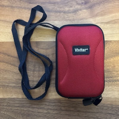 Estuche rígido para cámara digital Vivitar rojo con lazo para cinturón correa de doble cremallera pequeña Foto 1 de 3