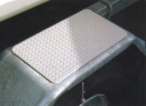 Non Slip Trailer Treads, 2 x Z Pattern Self Adhesive Grey Tread,310 x 160mm - Picture 1 of 2