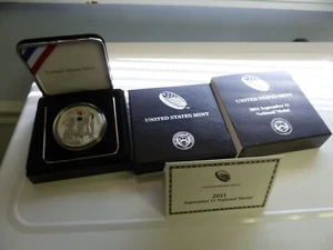 2011 W US United States Mint September 11th 9/11 Silver National Medal Coin COA - Bild 1 von 5