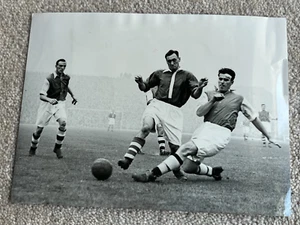 1949 Arsenal v Charlton Athletic at Highbury match action Press Photograph - Picture 1 of 4