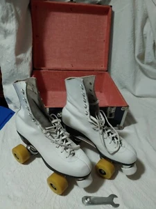 Vtg Women's Chicago Roller Skates Size 8 W/58mm Krypto Wheels Metal Storage Case - Picture 1 of 24