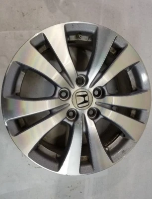 2014-2017 Honda Odyssey 17x7 Alloy Wheel Silver 5 Double Spoke - Image 1 of 4