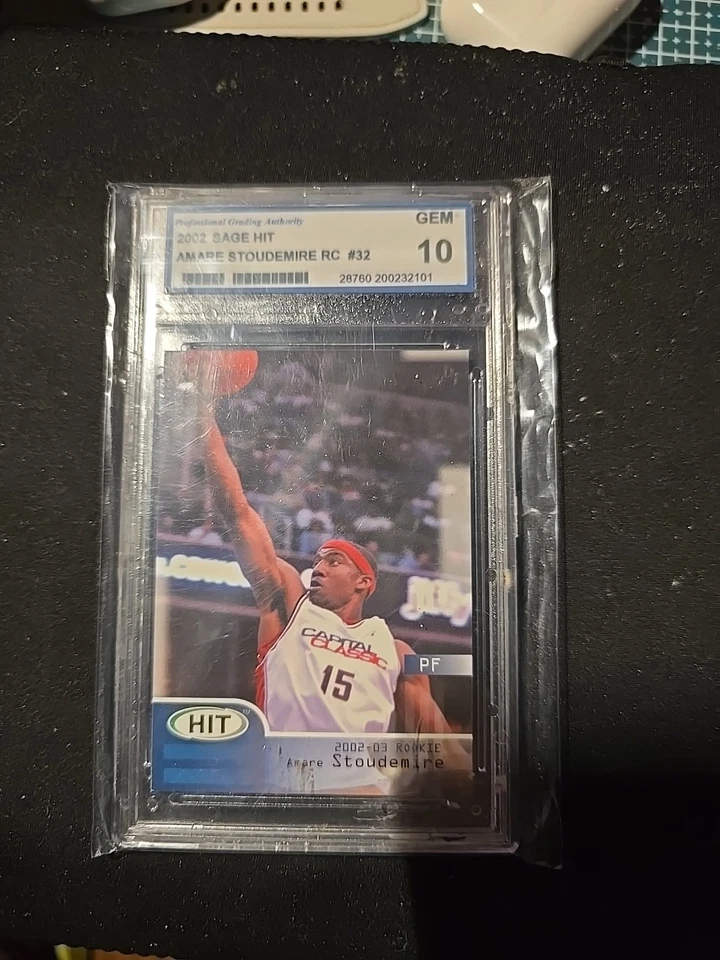 2002 03 Sage Hit #32 Amare Stoudamire Rookie RC PGA 10 GEMA Foto 1 de 2