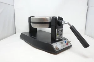 Waring Pro Restaurant Style Professional Thick Belgian Waffle Maker WWM200PC - Picture 1 of 13