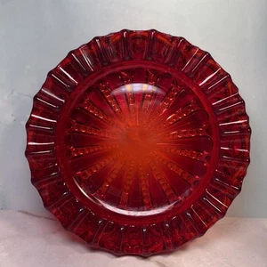 Vintage Ruby Red Ornate Heavy Glass Starburst Bottom Ash Tray 4.5x1” Flawless - Picture 1 of 9