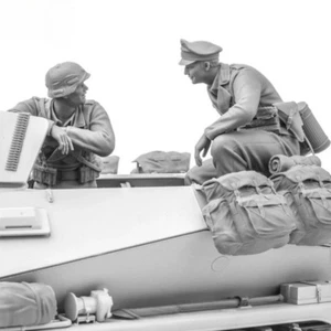 1/16 WWII Big Armored Tank Crew Unpainted Military Resin Figure Model Historical - Picture 1 of 5