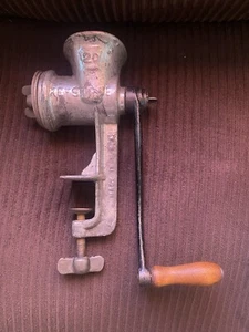 Vintage Keystone Meat Grinder No 20 Hand Crank Table Mount - Picture 1 of 2