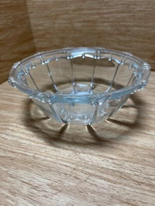 Vintage 1970-80’s KIG Indonesia Oyster & Pearl Design Clear Crystal Candy Bowl - Picture 1 of 7