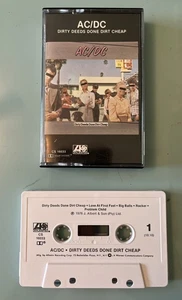 AC/DC - Dirty Deeds Done Dirt Cheap Cassette Tape Atlantic CS-16033 - Imagen 1 de 3