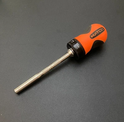 Mango de destornillador de trinquete Matco con vástago de soporte de broca magnético de 5" a presión Foto 1 de 4