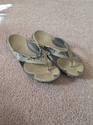 Crocs Realtree Camo Flip Flops Men’s Size 11 MODI Sport EUC Dual Comfort Fit - Image 1 of 4