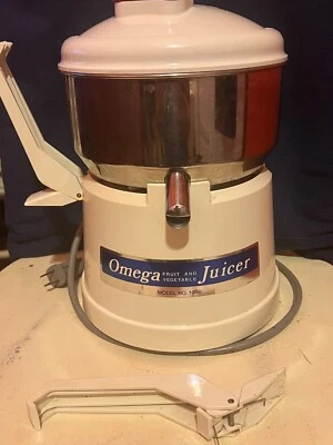 Omega Fruit & Vegetable Centrifugal Juicer Model 1000 **USED*WORKING CONDITION** - Image 1 of 4