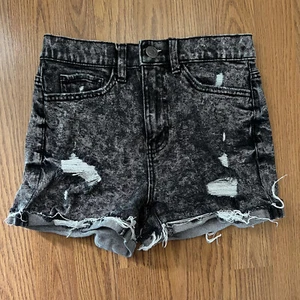 So Women's Black High Rise Vintage Stretch Mom Jean Shorts Size O - Picture 1 of 5