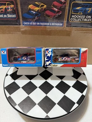 2 PACK! MARK MARTIN #6 VALVOLINE 1/64 Team Caliber Nascar Diecast WITH CASE! - Image 1 of 4