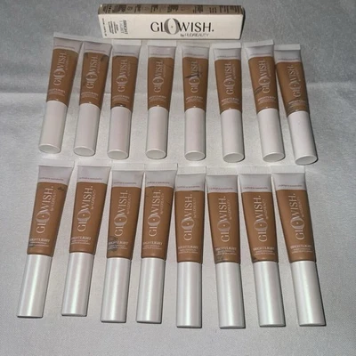 16x HUDA BEAUTY GLOWISH Bright Light Hydrating Sheer Concealer - 04 Light Medium - Image 1 of 4