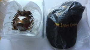 NEU DER KÖNIG DER LÖWEN BESTICKTE MÜTZE + SIMBA ORNAMENT SET DISNEY BROADWAY - Bild 1 von 17