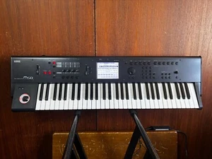 KORG M50-61 61-Key Compact Music Workstation w/ gig bag - Picture 1 of 12