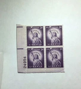 US 3 Cent Statue Of Liberty Stamp Of 1954, Scott #1035, Block Of 4, MNH/OG/VF. - Picture 1 of 1