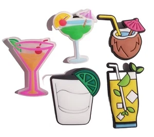 ¡BEBIDAS DE CÓCTEL! Juego de 5 piezas ¡NUEVO! Dijes para zapatos compatibles con cocodrilo para pulseras artesanales - Imagen 1 de 2