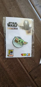 2020 SDCC EXCLUSIVE TOYNK ENAMEL PIN STAR WARS MANDALORIAN THE CHILD BABY YODA  - Picture 1 of 1