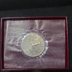 1992-P Olympic Gymnast Half Dollar US Mint Clad Coin Commemorative - Picture 1 of 4