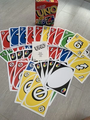 GIANT UNO CARD GAME CARDINAL VERSION OVERSIZED CARDS VGC - Image 1 of 4