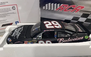 Kevin Harvick 2011 Budweiser Military Tribute Diecast 1/24 Neu Selten  - Bild 1 von 11