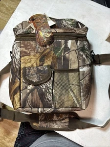 REALTREE AP Camouflage 12 Can Cooler/ Lunchbox W/Shoulder Strap & Handle NWT - Picture 1 of 13