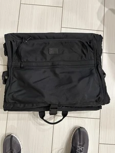 TUMI USA Alpha Tri-Fold CarryOn Garment Bag 236D3 Black Ballistic Nylon - Picture 1 of 6