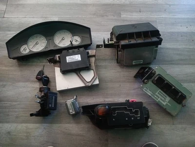 2006 5.7L Hemi chrysler 300 charger magnum full immo kit plug and play - Image 1 of 4