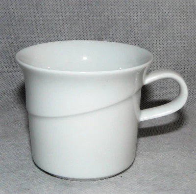 Rosenthal Studio Line Avenue weiß Espressotasse Mokka 6,5 cm Dm / 5,6 cm h. - Bild 1 von 2