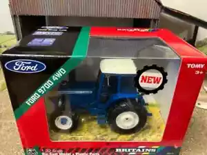 43410 Britains Ford 9700 tractor 1:32 scale New Sealed BOX Limited Edition - Picture 1 of 2