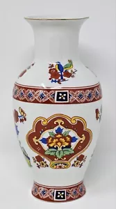 Chinese Porcelain Flowers Bouquet Vase Hand Painted Birds Red Blue Gold - Picture 1 of 8