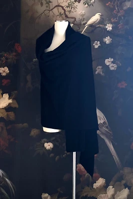 STOLA IN PURO CASHMERE COARSEHAIR, 100% WS NERO OPACO 230 cm x 100 cm 540 grammi - Immagine 1 di 2