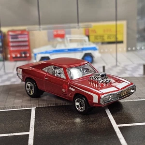 Hot Wheels 2018 MOPAR Series '70 Dodge Charger R/T Red #7/8 Walmart Exclusive - Picture 1 of 8