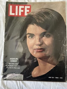 Life Magazine, May 29, 1964: Jackie - Picture 1 of 2
