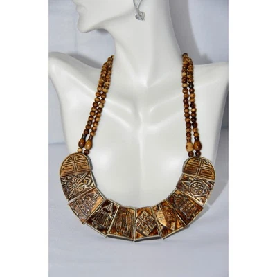 COLLAR AMULETO HUESO YAK TALLADO 8 SÍMBOLOS AUSPICIOSOS HECHO A MANO TIBETANO Foto 1 de 4