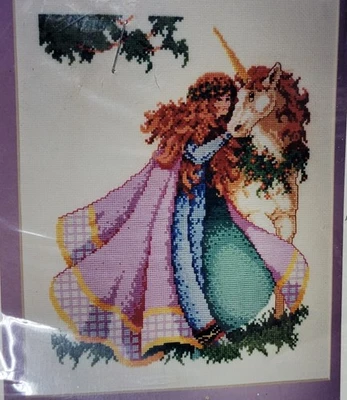 Kit de punto de cruz Maiden & The Unicorn 17"x19" 12226 Studio M Needlecraft Connect Foto 1 de 4