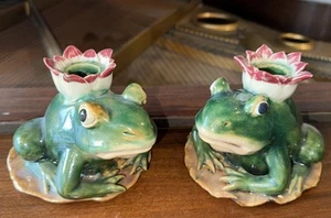 Pair of Vintage Boyun Pottery Shiwan Candlesticks Frog Lotus Lilly Pad Antique - Bild 1 von 12