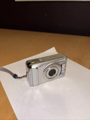 FUJIFILM FinePix A700 7.3MP Digital Camera - Silver - Image 1 of 4