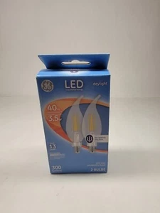 GE 2 Pack 40w Daylight Decorative Clear CAC Candleabra Base Bulb 24528 - Picture 1 of 2