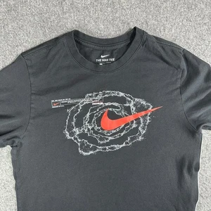 Nike Deep Spaces Graphic T-Shirt Black Red Galaxy Mens Size S - Picture 1 of 11