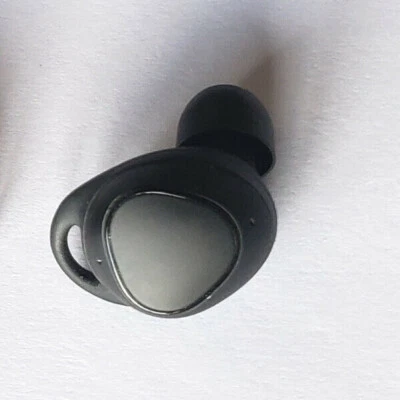 Auricular negro Samsung Gear IconX 2018 SOLO LADO DERECHO con BAJO SONIDO DE AUDIO - Leer Foto 1 de 4