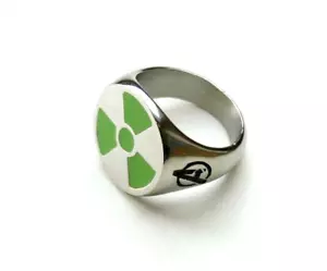 Marvel The Hulk Radiation Sign Logo Stainless Steel Ring New NOS 2018 Sz 11 Box - Picture 1 of 8