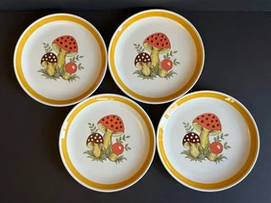 Juego de 4 platos de cena vintage Merry Mushrooms 9,25" Sears Roebuck Japón 1977 - Imagen 1 de 12