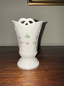 Belleek Celtic Pierced 6" Vase St Patricks Day 2005 Limited 284/3450 Ireland - Bild 1 von 4