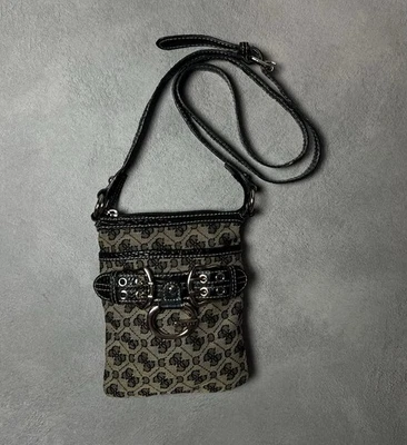 Bolso bandolera GUESS vintage con monograma para mujer Foto 1 de 4